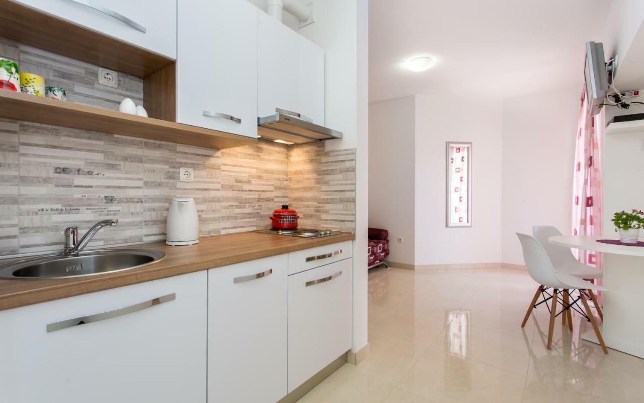 Apartments Mira Baška Buitenkant foto